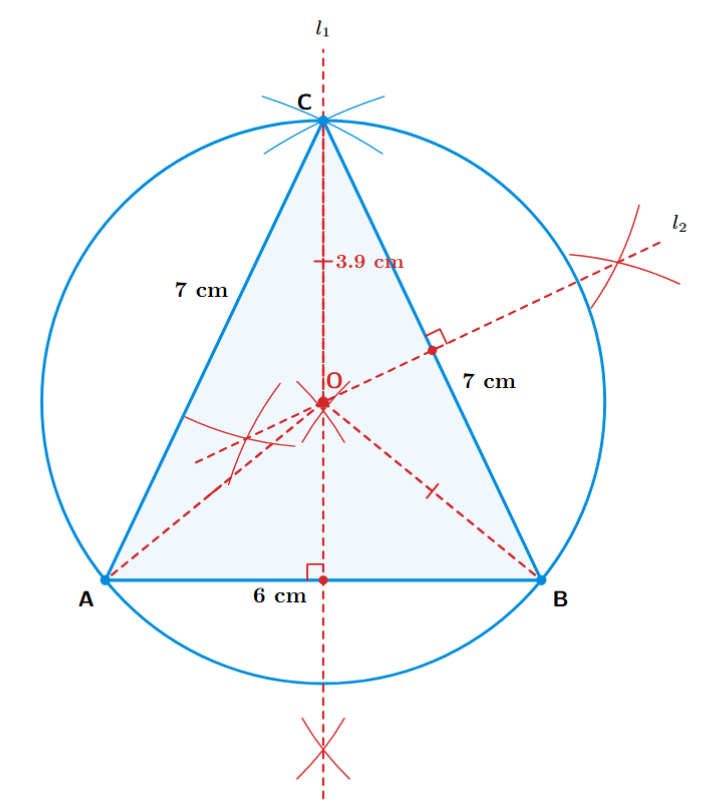Construction of circumcircle of an isosceles triangle ABC